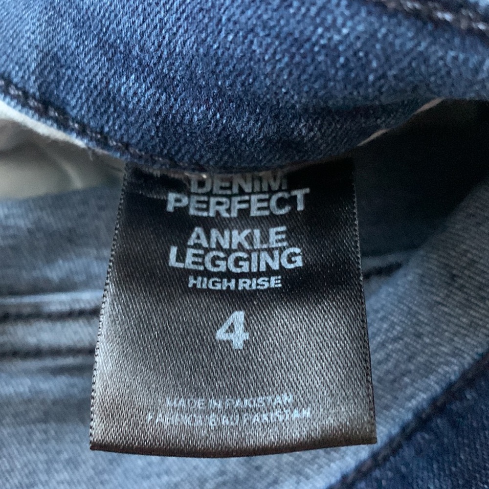Express denim Perfect ankle legging high rise size 4 - Picture 9 of 10